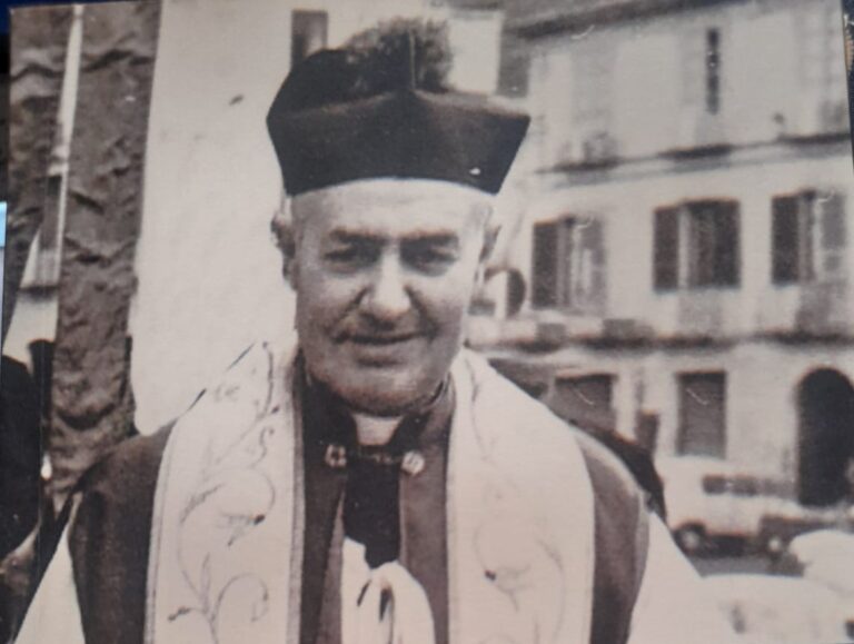 Nuovi spunti dalle lettere scritte dal Beato Francesco Mottola tra il 1953 ed il 1969 a don Francesco Maiolo (1900-1969), sacerdote di Cortale, vicario generale dell'allora diocesi di Nicastro.“Fai che la vicenda di Cristo sia la tua vicenda”