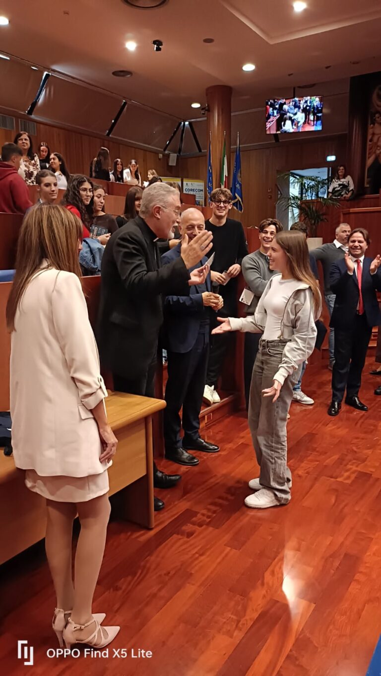 Un riconoscimento a chi declina l'etica con l'empatia e la veritàAl vescovo Attilio Nostro la Presidenza onoraria dell’Osservatorio regionale “Media e Minori” del Corecom Calabria