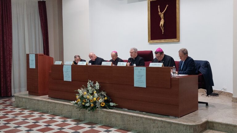 Emerge dai casi di nullità del matrimonio esaminati dai Tribunali Ecclesiastici CalabriQuella fragilità affettiva che ostacola l’impegno ad amarsi “per sempre”