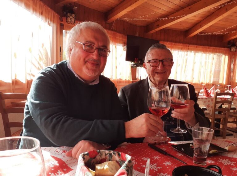 Linguaggio omeopatico e linguaggio artistico: un dialogo possibile tra simboli e sintomi