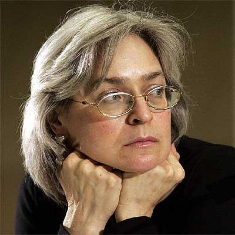 L'omaggio alla giornalista russa uccisa nel 2006, nell'intervento della professoressa Michela Ruffa, al centro dell'incontro promosso a Tropea dalla rassegna "DOMINAE - Donne valorose" di sos KORAIAnna Politkovskaja, martire della compassione e della ricerca di verità