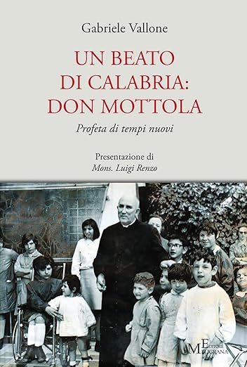 Alla Scuola Media "Anile" di Pizzo la presentazione del libro di Gabriele Vallone sul Beato di TropeaCentro, cuore, cura: Don Mottola in tre parole