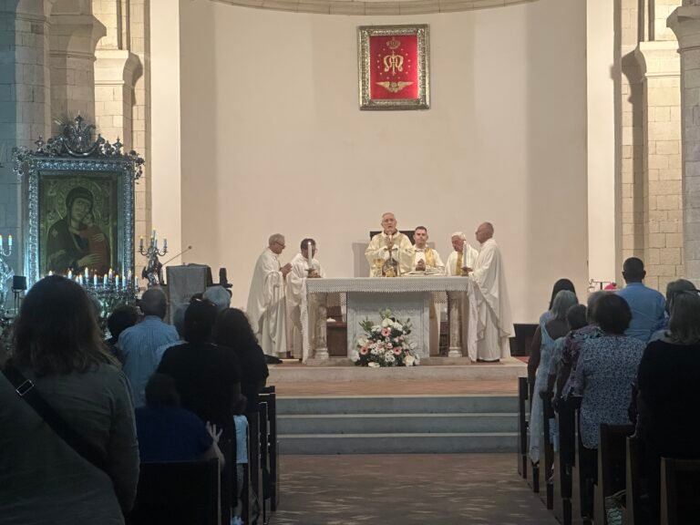 Il vescovo Nostro ha presieduto nella Concattedrale di Tropea la solenne concelebrazione per il 32esimo anniversario del transito in Cielo della Serva di Dio“Come Irma Scrugli, servi della felicità altrui”